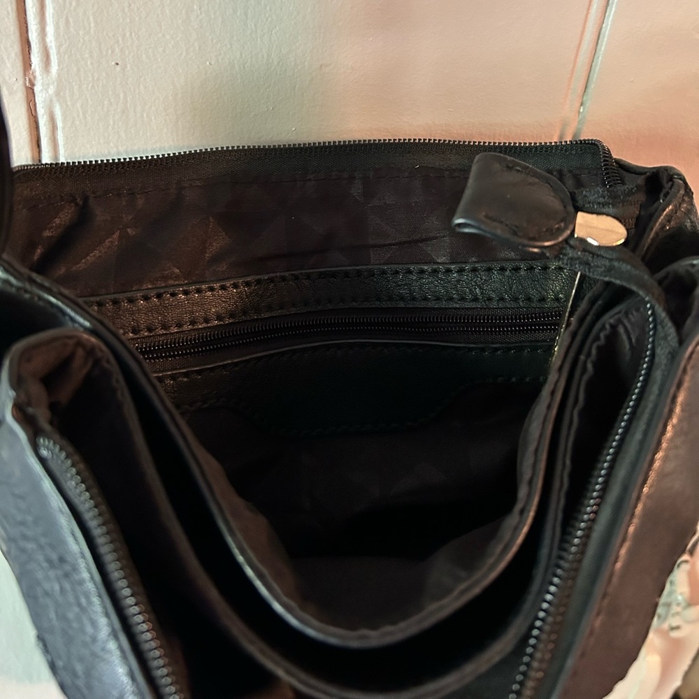 Faux Leather Purse - Picture 4 of 7